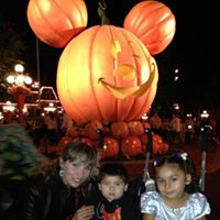 Diana Velazquez Flores